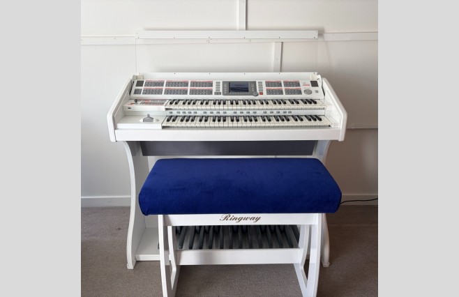 Ringway RS1000EU Organ, Used, SALE PRICE BARGAIN (SN:03021) - Image 1